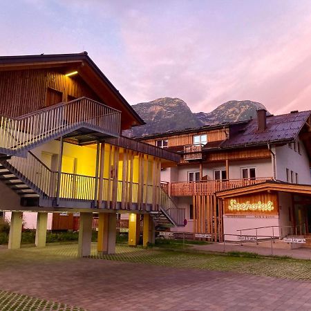 Seehotel Am Hallstaettersee Modern Rooms Обертраун Экстерьер фото